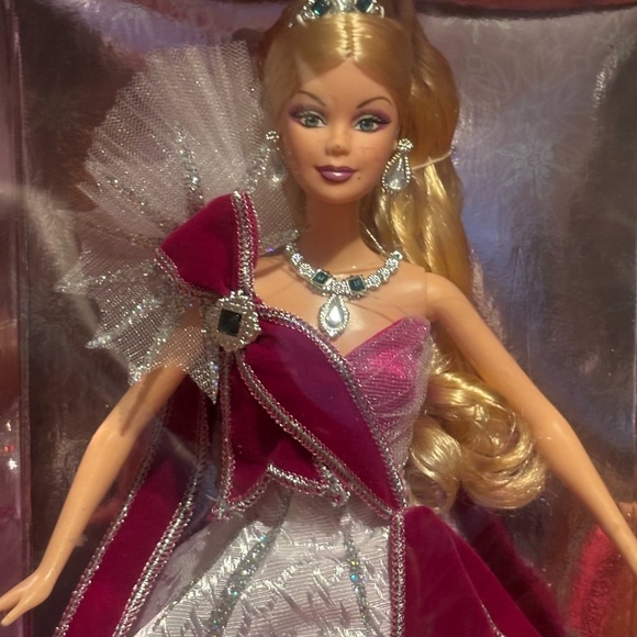 2005 Bob Mackey Holiday Barbie Doll - Picture 2 of 8